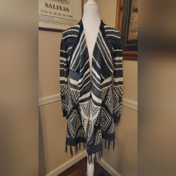 IZ Byer Sweater - Cardigan -Size S - Picture 1 of 5